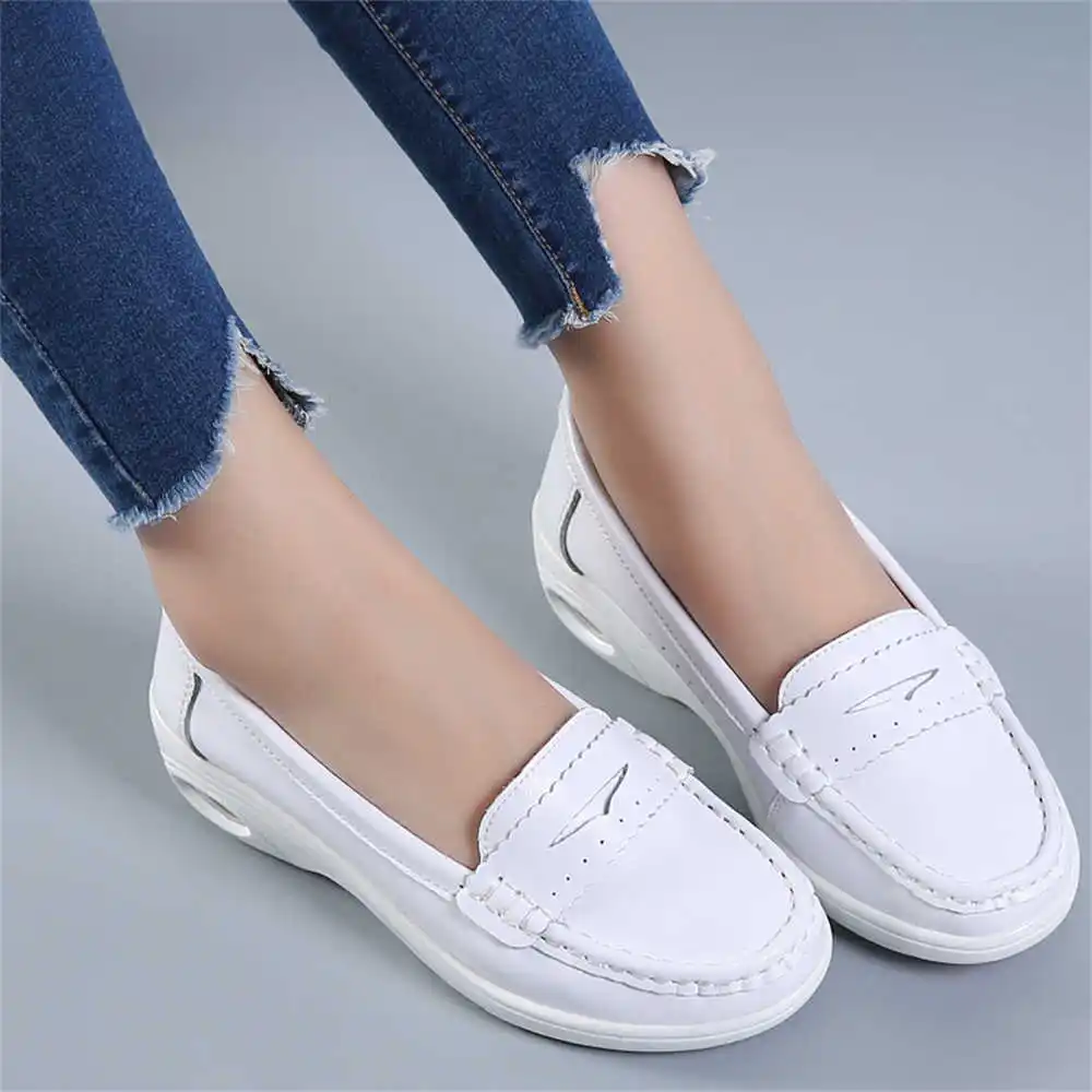 Thick Sole Slipon White Traine – Women Accessories Brand Name Ideas recenzja i cena