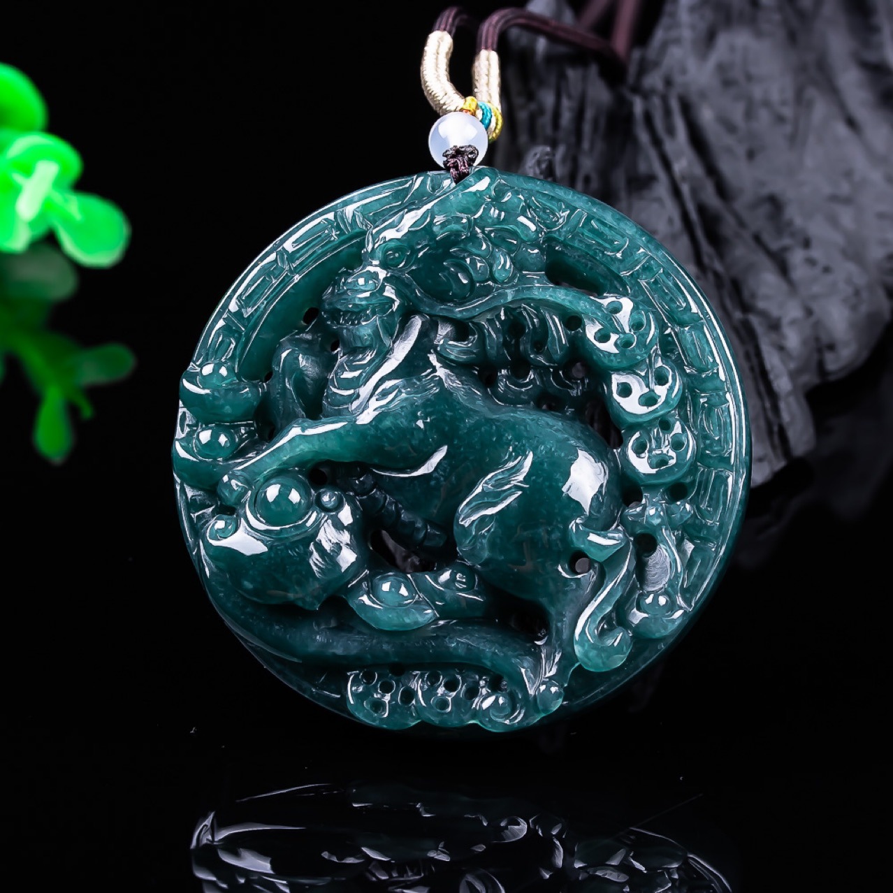 Burmese Jadeite Dragon Pendant – Accessories Woman recenzja i cena